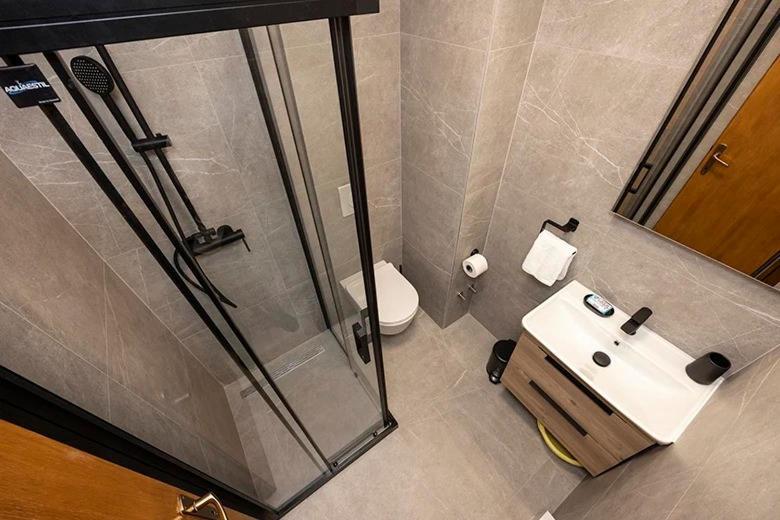 Apartments Villa Mili Брела Екстер'єр фото